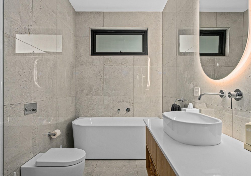 Vale 194 Luxury Accommodation McLaren Vale Bath