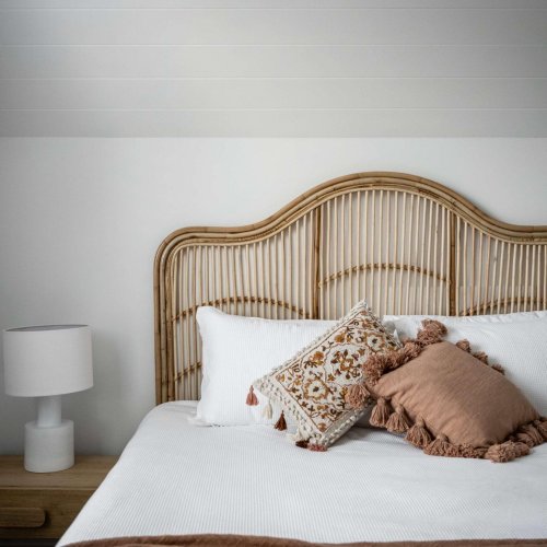 Vale 194 Luxury Accommodation McLaren Vale Bedroom rattan