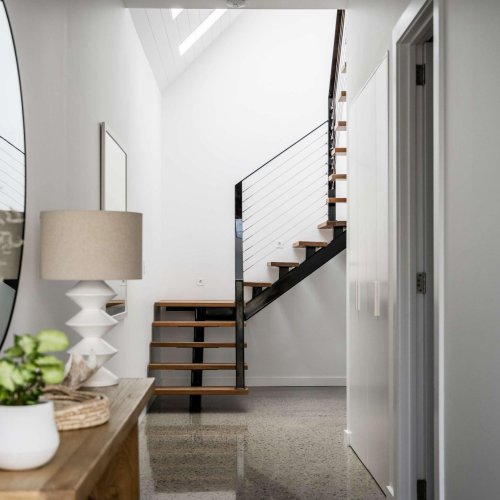 Vale 194 Luxury Accommodation McLaren Vale Stairs (1)