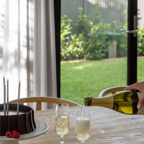 Vale 194 Luxury accommodation Mclaren Vale champagne celebrations
